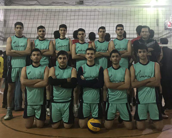 کسب مقام سوم تیم والیبال دبیرستان شهید بهشتی در مسابقات ناحیه ۲ رشت